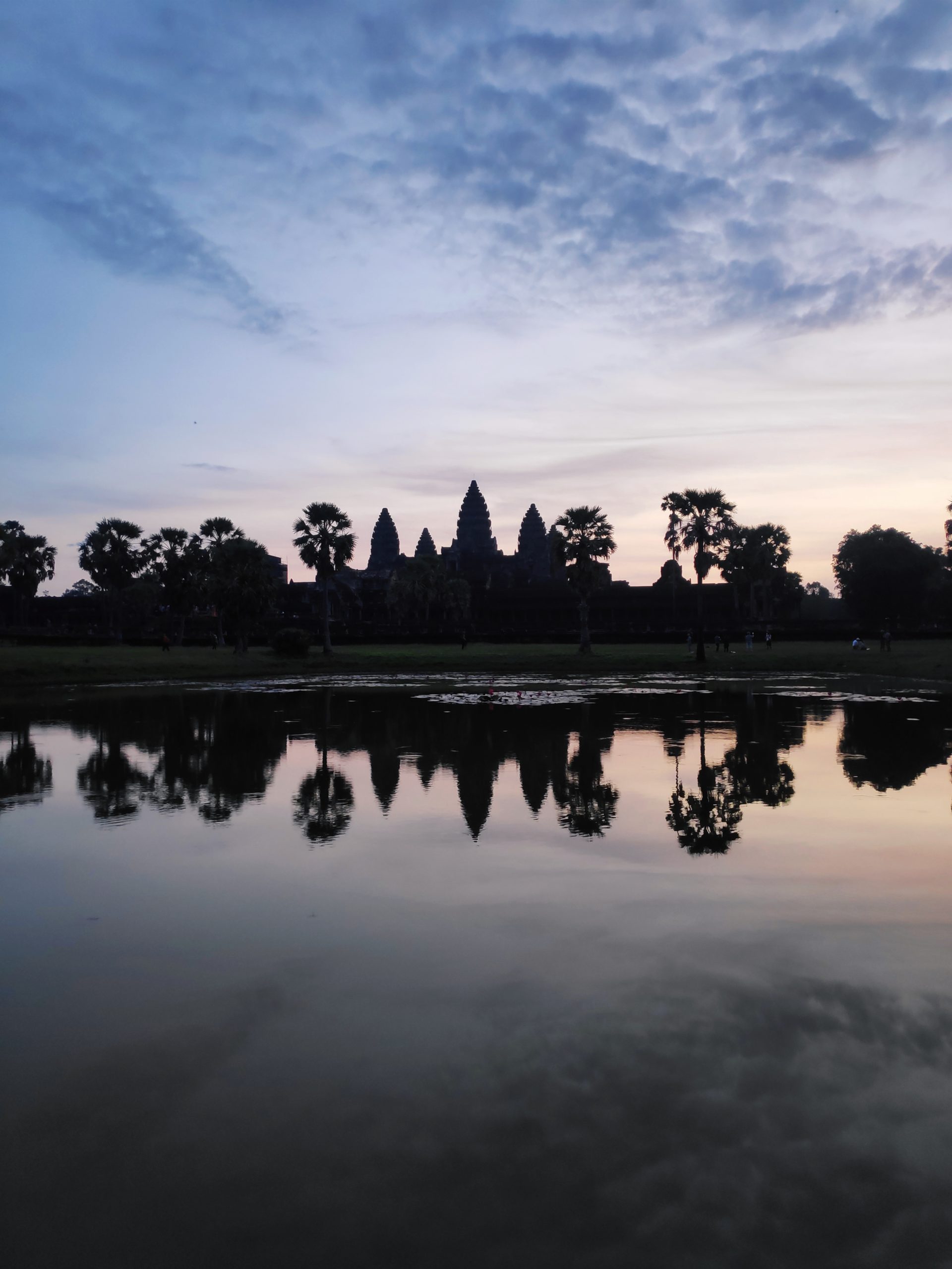 Amanecer en Angkor Camboya