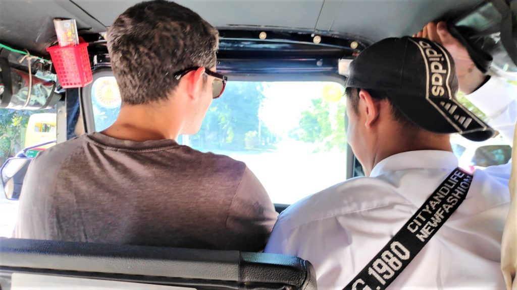 Visitar la ciudad de Mandalay en tuktuk