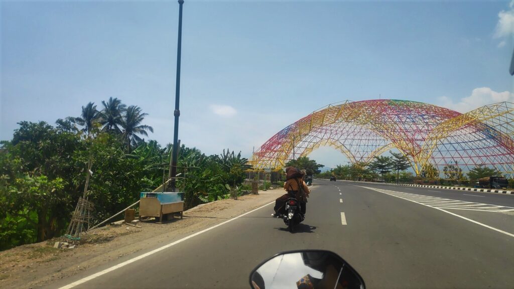 conducir hacia senggigi en la isla de lombok
